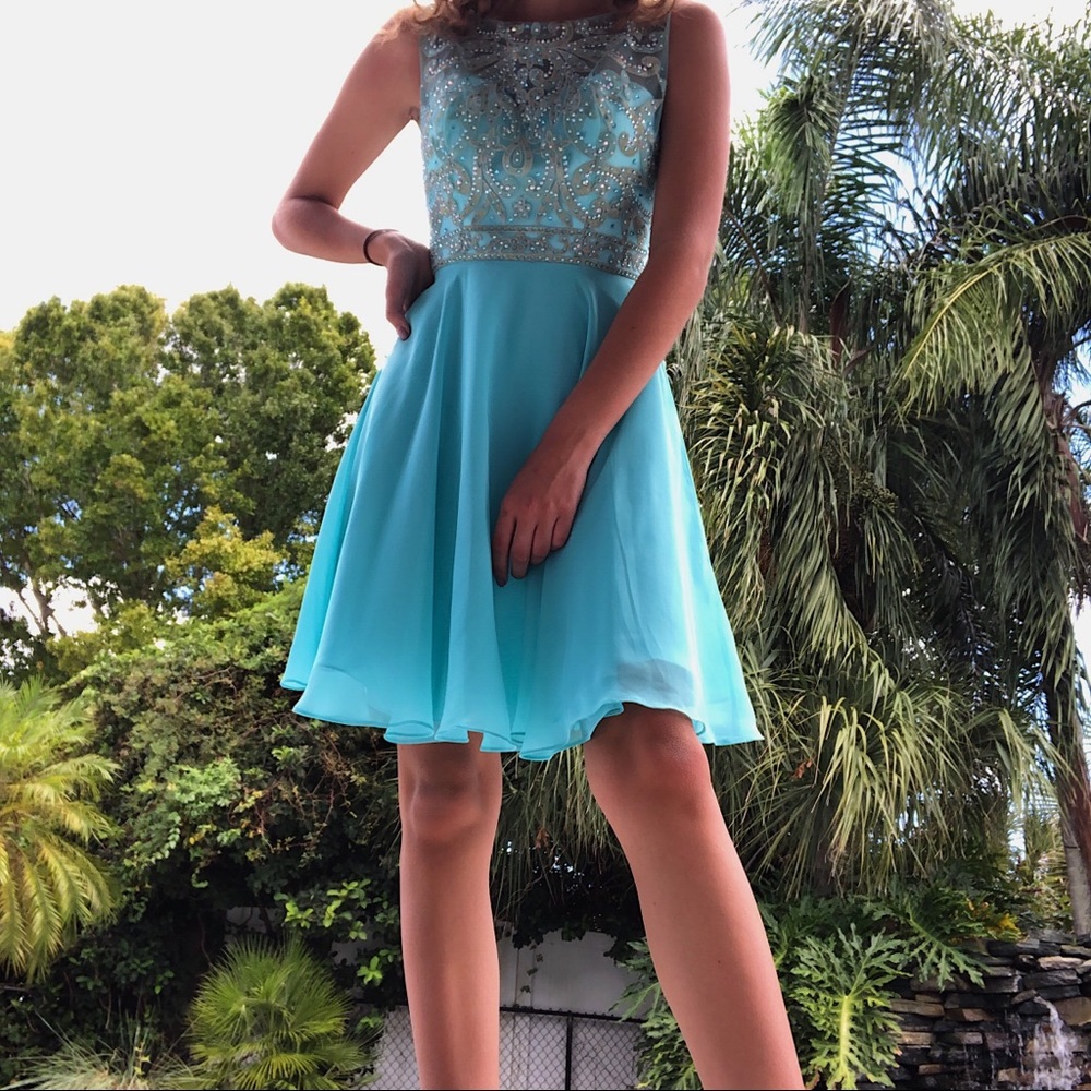 beautiful light blue homecoming/prom dress